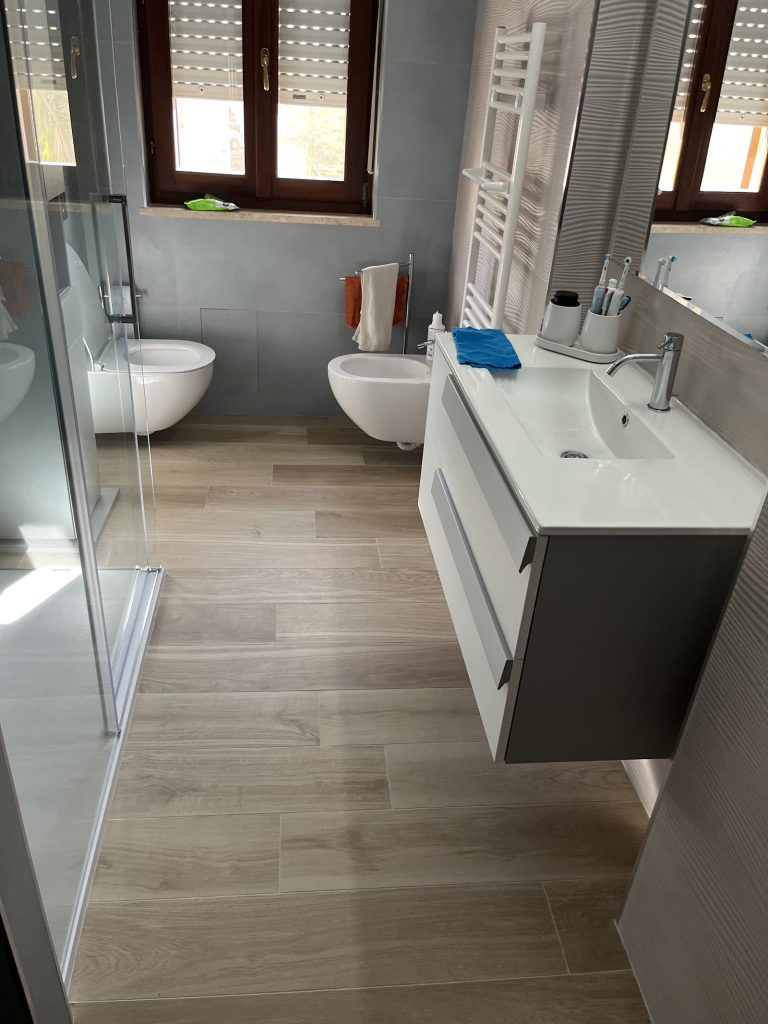 Bagno finito fotografato dal cliente